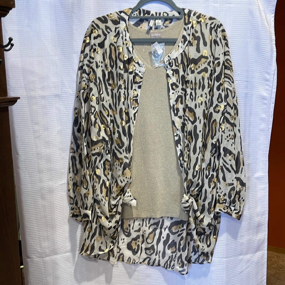 NWT Animal Print Sheer Top!🐆🌟